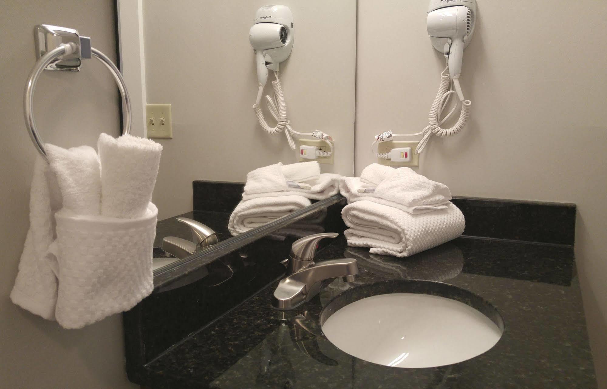 Affordable Suites Of America Portage Exteriör bild